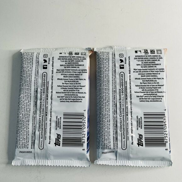 Topps 2021 Series 1 Cello Packs 16 Cards Per Pack! New Release (Lot Of 2) - Picture 2 of 2